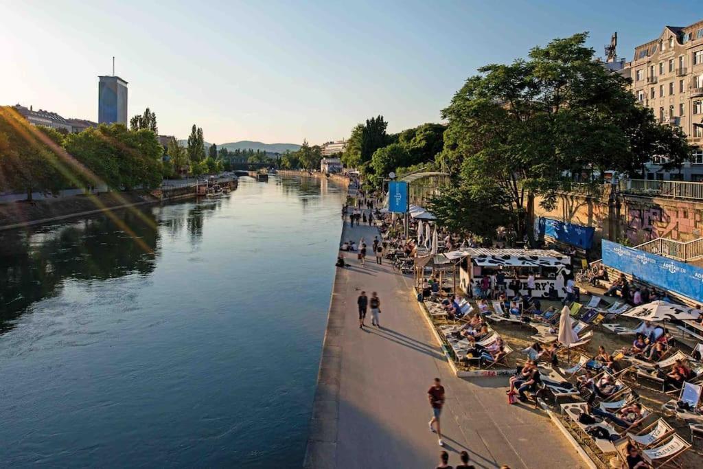Smart Apt Mit Balkon Am Augarten Park Naehe Zentrum Βιέννη Εξωτερικό φωτογραφία